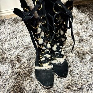Women's Black and Gold Fur Lace-Up Suede Boots